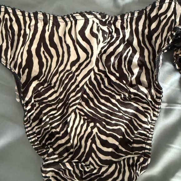 Vintage Second Skin Victoria’s Secret Panties - Picture 7 of 11